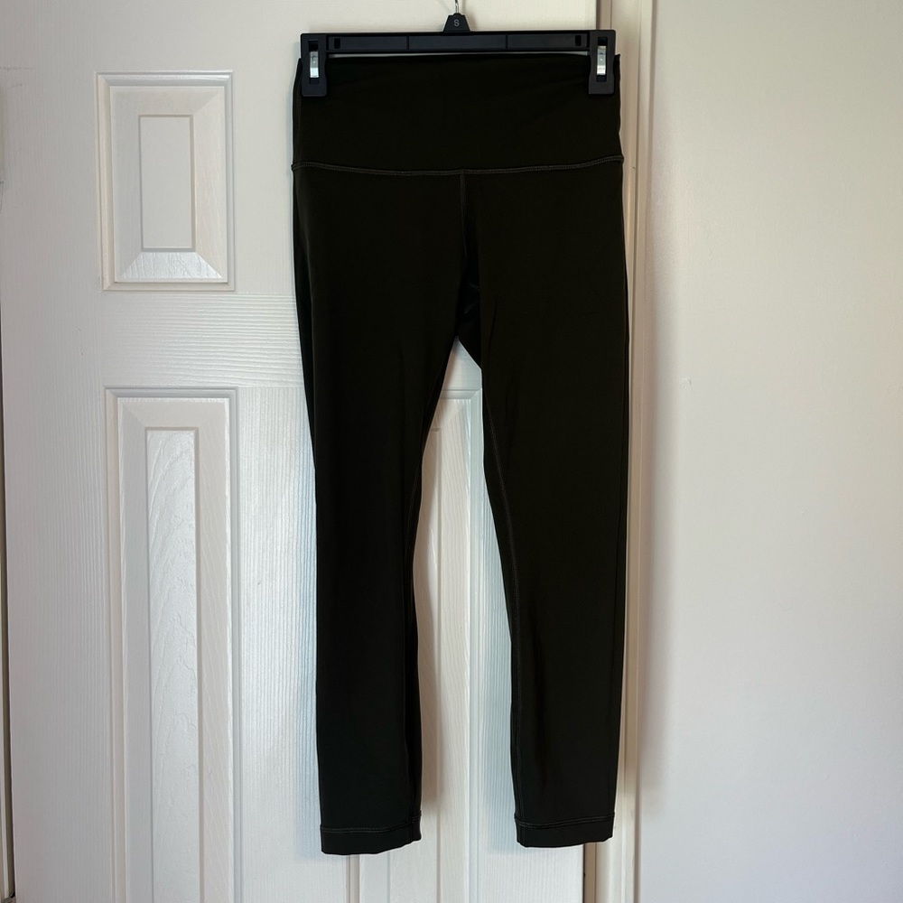 Lululemon Time to Sweat Crop 23in